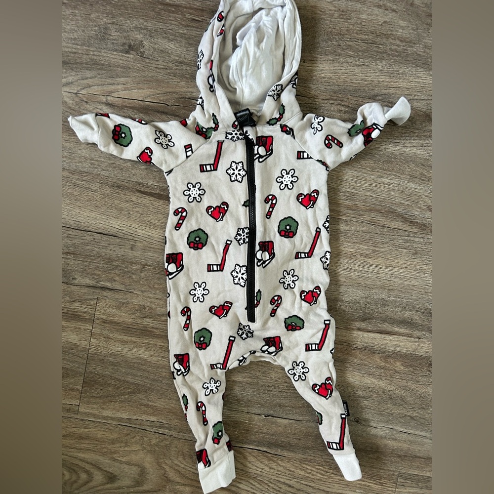 Whistle and Flute Christmas romper size 3-6 months